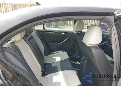 2015 Volkswagen Jetta 1.8T Sport from USA, damaged, VIN 3VWD17AJ8FM403564